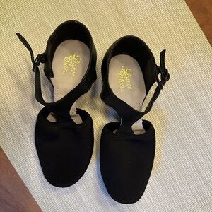 Dance Class “Tiffany” TS101 T-Strap Jazz Shoe Leather & Neoprene